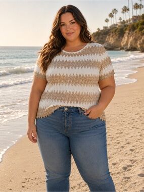 hearts of palm Metallic Zigzag Knit Tee in White and Gold